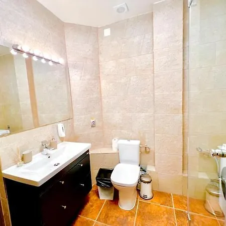 Yellowboot Boutique Old Town Apartment