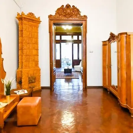 Apartment Yellowboot Boutique Old Town