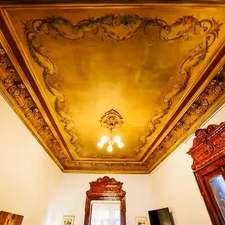 Apartment Yellowboot Boutique Old Town