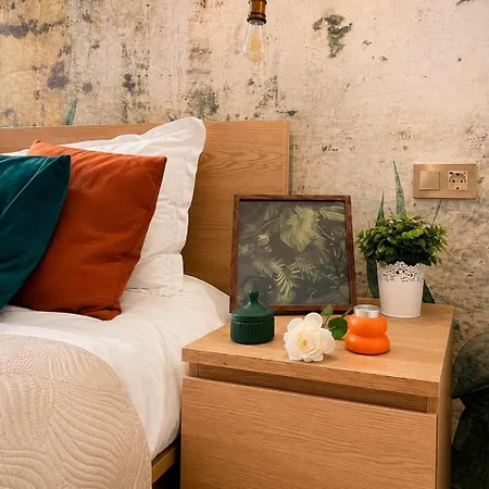 Yellowboot Boutique Old Town Apartment Bucharest
