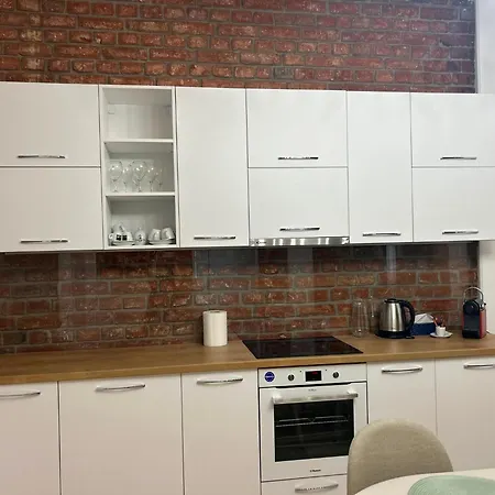 Yellowboot Boutique Old Town Apartment *