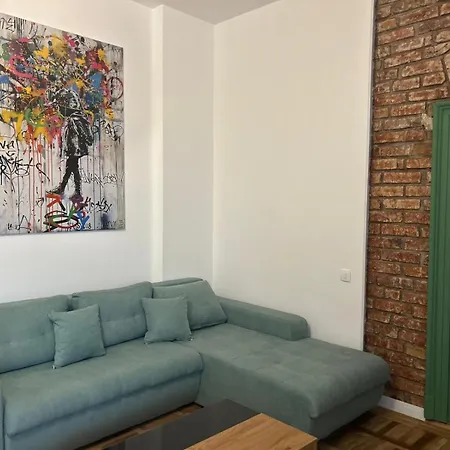 Yellowboot Boutique Old Town Apartment
